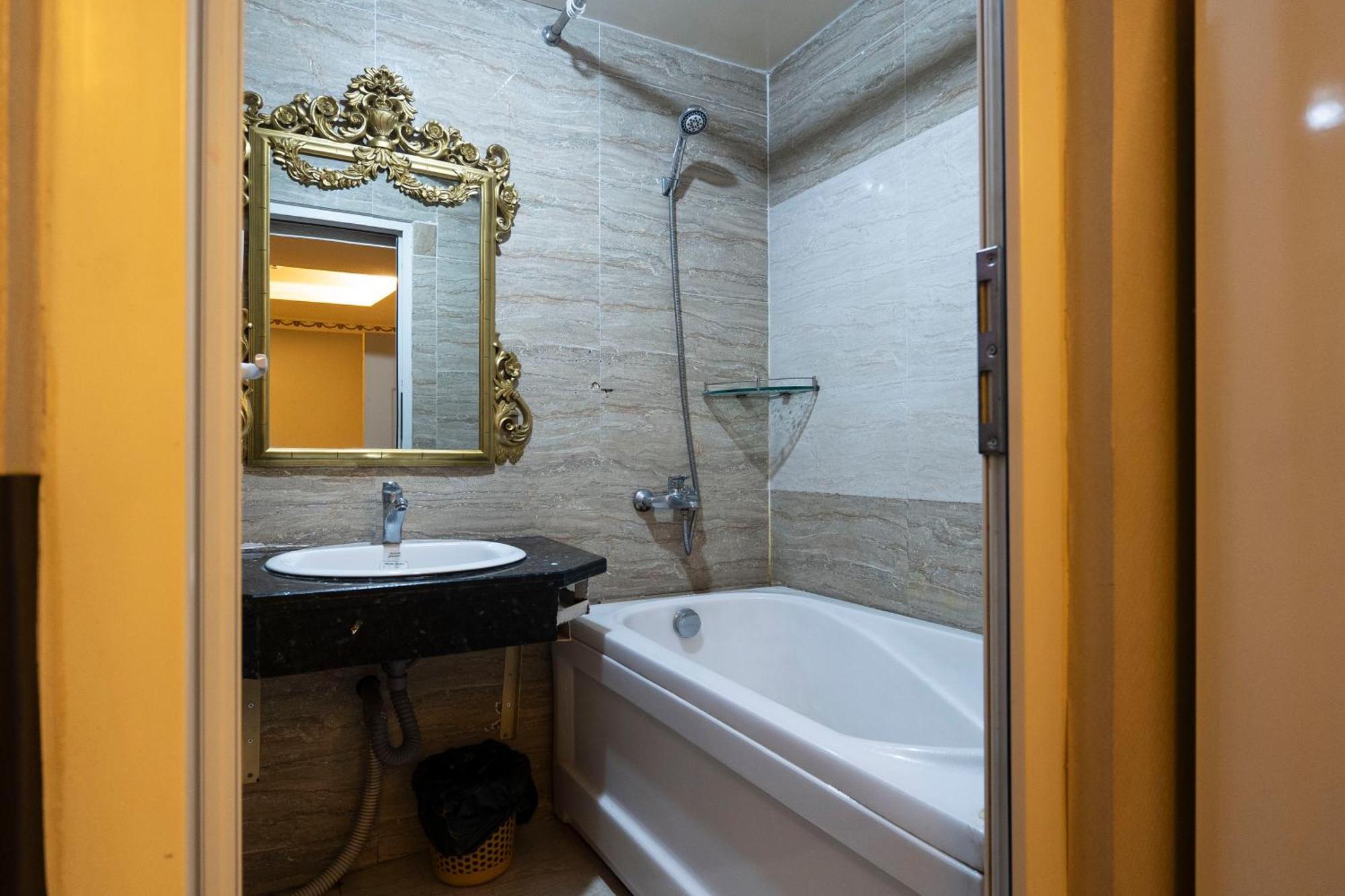 Crowne Bui Vien Hotel Bandar Ho Chi Minh Luaran gambar